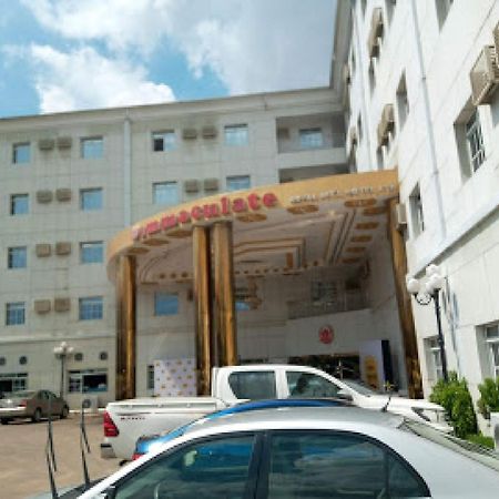Room In Bb - Immaculate Royal International Hotel Owerri Zewnętrze zdjęcie