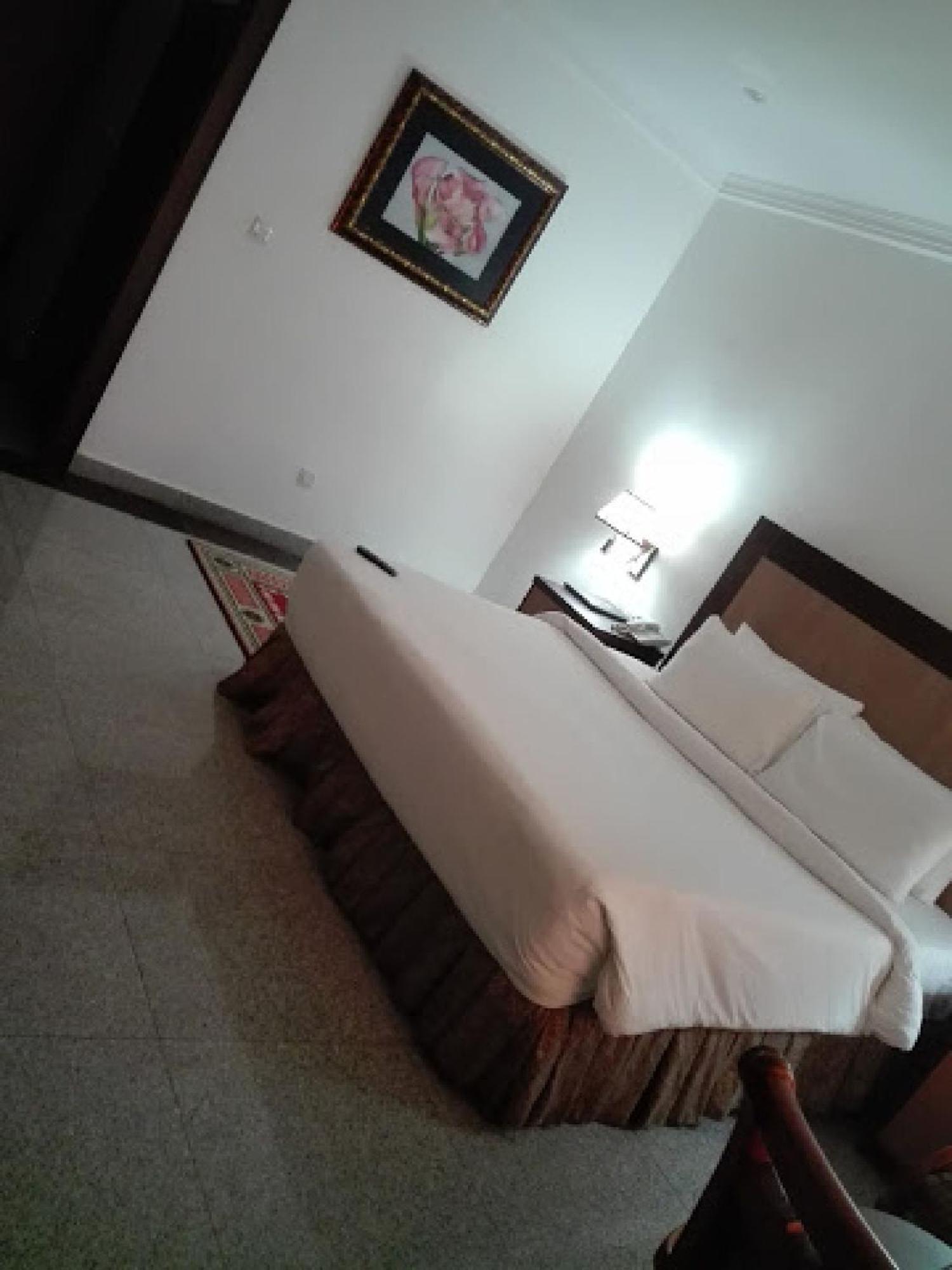 Room In Bb - Immaculate Royal International Hotel Owerri Zewnętrze zdjęcie